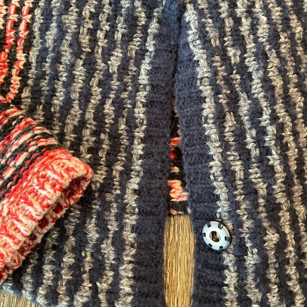 FREE PEOPLE Women’s split back cardigan sweater - Picture 5 of 16